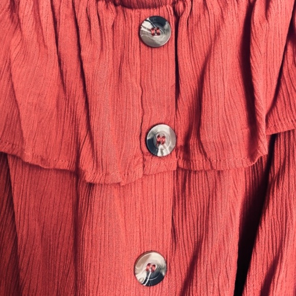 Off Shoulder Ruffle Top - Picture 2 of 2